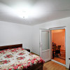 Km 4-5, str. Liliacului – casa perfect locuibila thumb 9
