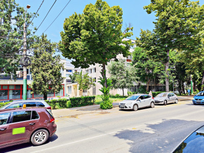 Abator, garsoniera cu balcon, 33,5 mp. Necesita renovare. Comision 0%